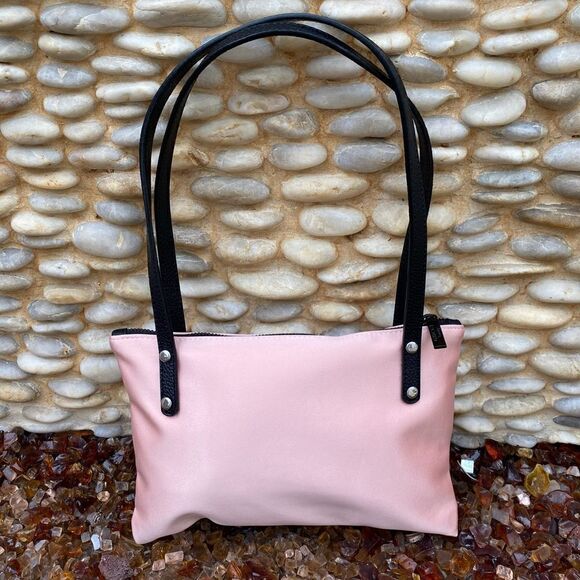 Gucci Bloom Parfum Pink Faux Satin Make Up/Cosmetic Pouch. NWOT - Picture 3 of 11